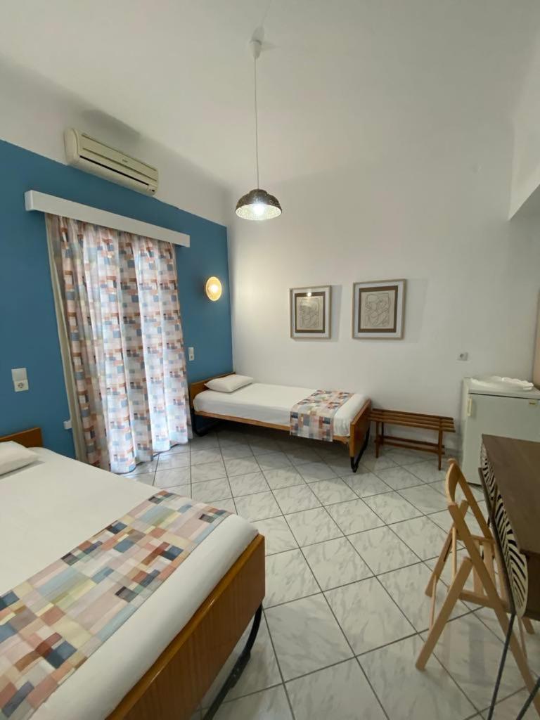 Thalia Hotel Kamena Vourla Exterior photo